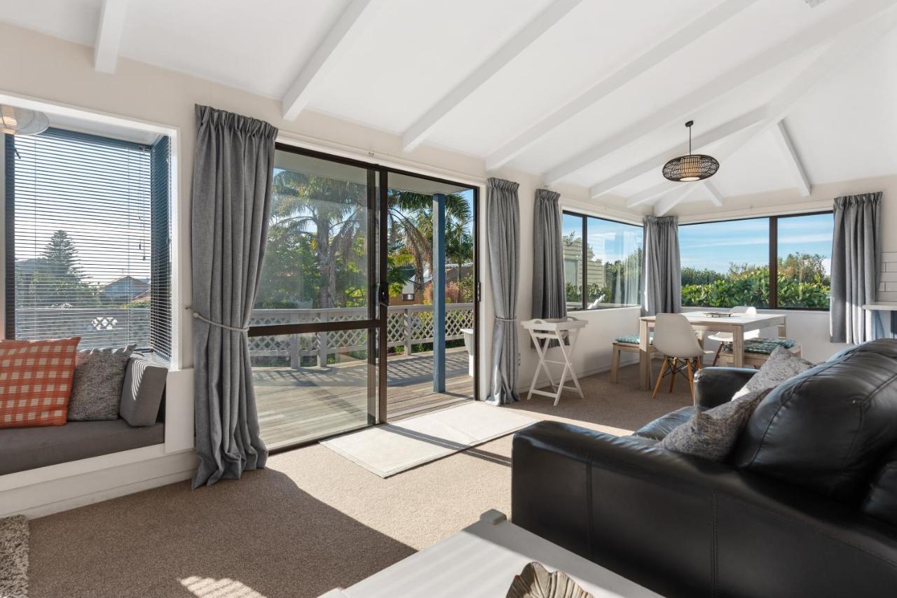 The Blue Beach House Mount Maunganui Exterior photo